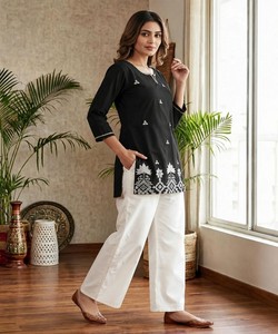 Kurta vintage en rayonne noire pour femme, séchage rapide, broderie blanche, coupe régulière, tenue décontractée, style Inde-Pakistan, pantalon longueur midi 86396 - Product Image 2