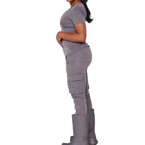 Traje de asistente dental de diseño ergonómico con abertura lateral para mayor movilidad, uniforme clínico para mujer. - Product Image 2