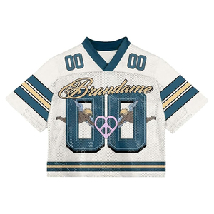 เสื้อฟุตบอลตาข่ายแบบกำหนดเองสำหรับผู้ชายและผู้หญิง คอวีทรงโอเวอร์ไซส์ สไตล์เรโทร พิมพ์ลายดิจิตอลแบบระเหิด พร้อมโลโก้ ชื่อ และหมายเลข รับผลิตแบบ OEM - Product Image 1