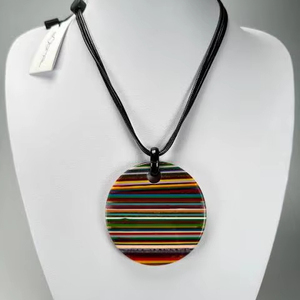 Colgante redondo de resina hecho a mano, nuevo - joyería para mujer, venta al por mayor a bajo precio, artesanía india - Product Image 1