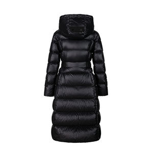 Nuevos abrigos de plumón de invierno con logotipo personalizado, abrigos largos acolchados, abrigos brillantes tipo burbuja para mujer, chaquetas de plumón de pato para mujer - Product Image 2