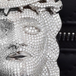 Pendentif Visage de Jésus entièrement serti de diamants Moissanite taille brillant rond, en alliage plaqué argent, bijou religieux pour homme style Hip-hop - Product Image 2