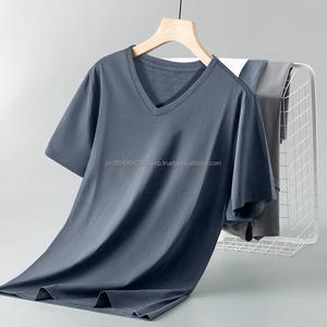 Camiseta de Cuello en V de Algodón Puro Personalizada OEM, Camiseta Informal de Color Sólido para Hombre, Verano, Ajustada - Product Image 5