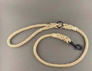 Laisse en corde de chanvre naturelle avec accents de ficelle de chanvre colorée, laisse personnalisée faite à la main - Product Image 2