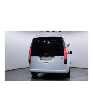 Hyundai Staria 4WD Lounge, 7 Plazas, Diésel, Automático, Mayo 2023, Emisión Euro V, Asientos de Cuero, Cámara Trasera, Volante a la Izquierda - Product Image 4