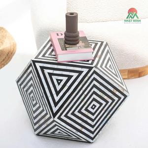 Mesa Auxiliar Hexagonal con Acentos de Mármol y Patrón Geométrico, Muebles Contemporáneos para Interiores - Product Image 3