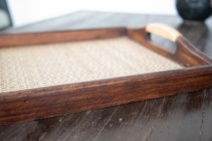 Plateau à thé en bois - Bois dur et tapisserie en bambou - Plateau de service pour le thé ou le pique-nique - Plateau de service de style ottoman fait main par HWC - Product Image 6