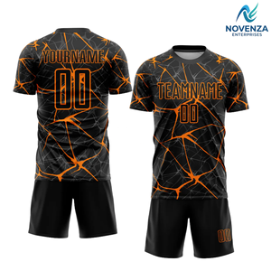 Uniforme de football en polyester respirant à motif verre craquelé, sublimation personnalisée, manches courtes par Novenza - Product Image 1