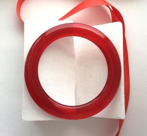 Nouveau bracelet en résine rouge sang premium, léger, confortable à porter, artistique et élégant. - Product Image 6