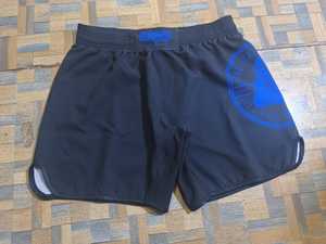 กางเกงมวยไทยรุ่นใหม่ ใส่สบาย แห้งไว เหมาะสำหรับออกกำลังกายและไลฟ์สไตล์แอคทีฟ - Product Image 5
