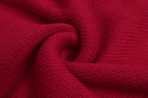 Cardigan rouge col V pour homme, coupe classique, manches longues, fermeture boutonnée, tricot uni, idéal pour l'automne - Product Image 4