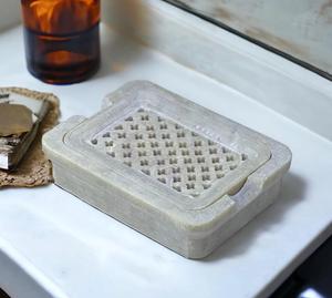 Nouvelle collection de porte-savon moderne en résine effet marbre blanc, accessoires de salle de bain en résine effet marbre - Product Image 1