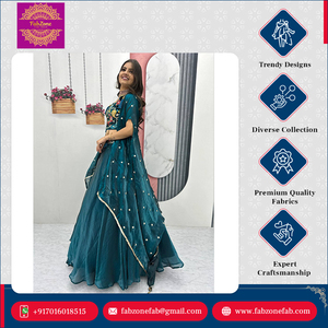 Lehenga Choli tendance, vêtement de fête traditionnel, broderie lourde, travail de séquence de fils, tissu fantaisie Latakan Fendy, haute qualité - Product Image 6