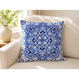 Funda de Almohada Decorativa de Algodón Premium con Estampado Floral |   Funda de Cojín Decorativa para Sala de Estar, Dormitorio e Interiores de Lujo - Product Image 3