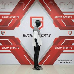 Camiseta Gráfica Oversize 2026 para Hombre, Diseño Bicolor con Logotipo Abstracto, Algodón Suave, Estilo Urbano Informal - Product Image 3