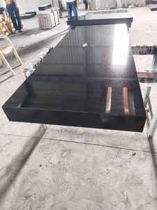 Dalles épaisses en granit noir foncé pour monuments, tombes, pierres tombales, commémorations - Fournisseur importateur Russie - Product Image 5