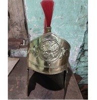 Casque en métal haut de gamme personnalisable avec une construction en acier robuste pour costume de chevalier et décoration intérieure