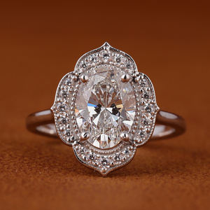 Anillos de Compromiso y Matrimonio de Oro Sólido de 14K con Corte Ovalado Clásico, Cultivados en Laboratorio con Certificación IGI HPHT CVD para Mujer - Product Image 1