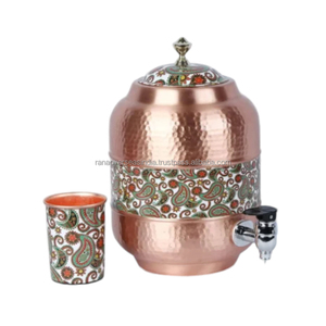 Distributeur d'eau en cuivre de concepteur traditionnel Avantages pour la santé ayurvédique Pot d'eau en cuivre avec verre pour le stockage de l'eau - Product Image 1