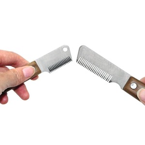 Peine Profesional para Perros de Acero Inoxidable con Mango de Madera, Cuchilla para Deslanar, Removedor de Pelo de Mascotas, Accesorios para Eliminar el Exceso de Subpelo - Product Image 1