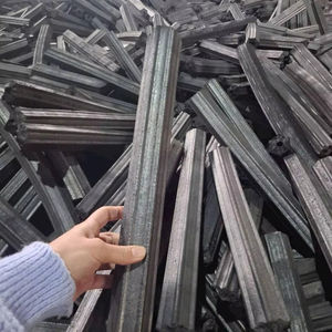 Briquettes de charbon de bois de sciure de bois dur 100% naturelles, forme hexagonale, faible fumée, faible teneur en cendres, 7000-8000 Kcal/kg, pour barbecue et usage commercial - Product Image 3