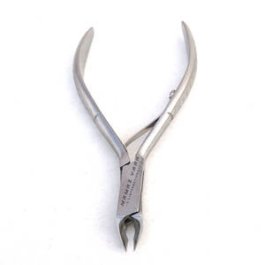 Coupe-cuticules en acier inoxydable, outil professionnel de manucure et pédicure de précision pour un soin des ongles propre, qualité salon, durable et tranchant - Product Image 4