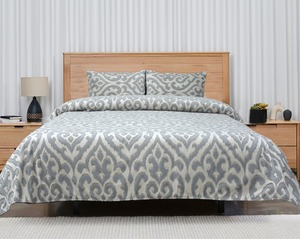 Couvre-lit Jacquard en velours de luxe et confortable 3 pièces expérience de sommeil améliorée et décor de chambre - Product Image 1