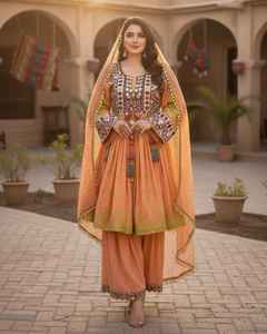 ชุดเดรสงานแต่งงานสไตล์อัฟกันสำหรับผู้หญิง ความยาวระดับเข่า ระบายอากาศได้ดี ประดับพู่ปักมือ  รุ่นใหม่ปี 2026  รับสั่งตัดตามไซส์ - Product Image 3