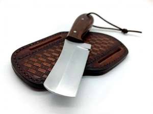 Couteau utilitaire compact à lame droite en acier à haute teneur en carbone, fabriqué à la main, manche en bois de noyer, étui en cuir estampé - Product Image 3