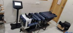 Table de traitement chiropratique électrique entièrement automatique et réglable pour la décompression vertébrale – Fabricant - Product Image 6