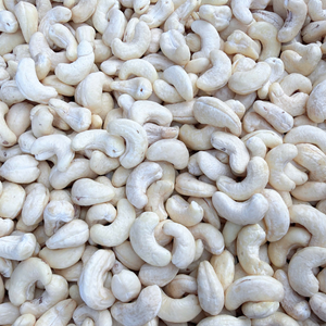 บริการ 24 ชั่วโมง เม็ดมะม่วงหิมพานต์ SANTIGO คุณภาพเยี่ยม คาจู บาดัม - Product Image 1