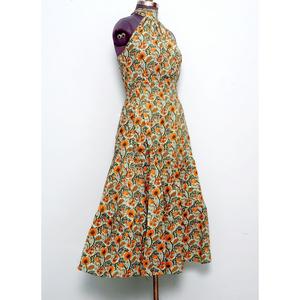 เดรสทรงเอพิมพ์ลายดอกไม้สไตล์โบฮีเมียนทันสมัยสวยงาม คอทรงโอ ความยาวระดับเข่า ผ้าฝ้าย พิมพ์ลายบล็อก สำหรับงานปาร์ตี้ฤดูร้อน ฤดูใบไม้ผลิ ฤดูร้อน - Product Image 4