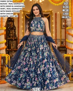 Conjunto de Lehenga Largo hasta el Suelo, sin Mangas, con Corte Ajustado y Evase, Bordado Floral Modesto Bandhani Georgette, Colección Emerald Garden Bloom - Product Image 1