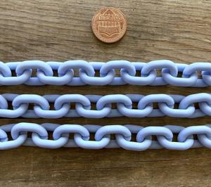 Art en résine décoratif. Nouvelle conception colorée de maillons de chaîne en résine, grandes et petites tailles disponibles, et personnalisation du logo par RNC. - Product Image 3