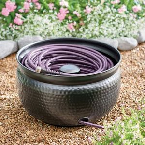 Maceta de cobre hecha a mano para guardar mangueras de jardín con tapa decorativa de pájaro para un estilo elegante en el paisajismo exterior. - Product Image 2