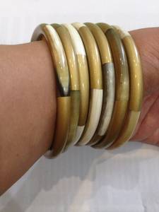 Brazalete de Cuerno de Búfalo 100% Natural, Nuevo Diseño, Venta al por Mayor, Hecho a Mano, Brazaletes de Cuerno de Búfalo Únicos y Atemporales, Artesanía Natural - Product Image 4