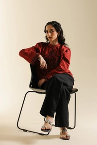 Kurta en coton brodé rouge pour femmes, vêtement traditionnel ample, style ethnique Inde Pakistan, toutes saisons, décontracté - Product Image 2