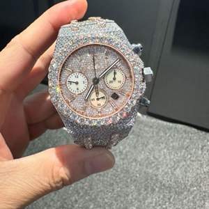 Reloj Unisex de Moissanita Helada Más Vendido, 40mm, Aleación, Fecha Automática, Diamante Incoloro de Alta Calidad, Estilo de Negocios, Venta al por Mayor - Product Image 2