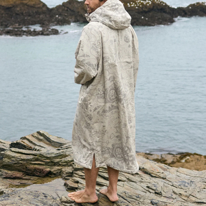 Bata de Natación Ligera para Hombres, Mujeres y Atletas Jóvenes que se Dedican a Actividades Acuáticas - Product Image 5