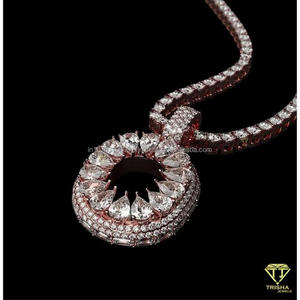 Pendentif rond exclusif avec pierres de diamant de laboratoire de qualité supérieure et un look tendance - Product Image 5