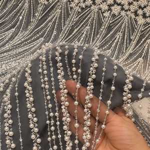 Tissu en maille brodé de perles, orné de fleurs et de sequins, pour robe de mariée, dentelle textile de créateur, haute couture - Product Image 3