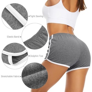 Shorts rétro pour femmes, style décontracté, avec bordure contrastante, taille élastique, mini-short d'été pour la plage, en coton molletonné de haute qualité, coupe ajustée - Product Image 1