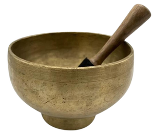 Cuenco tibetano antiguo de bronce con relieve o martillado de colores para la salud y un sonido mágico - Product Image 1