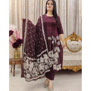 BRODERIE EN COTON IMPRIMÉ FANTAISIE DESSUS DE TRAVAIL AVEC DUPATTA VIN - Product Image 5