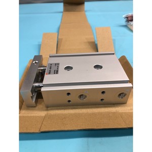 AMAT 0520-00032 ACTR PNE[T 25MM BORE X 30I~44 ST - Équipements et pièces semi-conductrices d'occasion fiables à l'échelle mondiale - Product Image 4