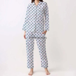 Conjunto de Pijamas de Algodón 100% para Mujer, Ropa de Dormir Suave para el Hogar, Conjunto de Pijamas de Primavera/Verano con Estampado Floral/Personajes/Letras/Estampado/Vacaciones/Árbol PJ049 - Product Image 1
