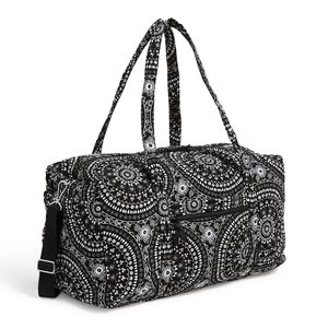 Large Capacity <b>Duffel</b> <b>Bag</b> with Paisley Pattern Zipper Closure for Travel and Gym Use - Product Image 5