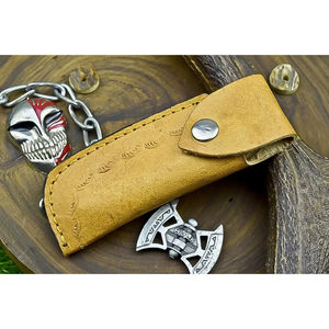 Couteau de poche multifonctionnel Burraq fait main en acier Damas avec étui en cuir, idéal pour un cadeau d'anniversaire ou un cadeau pour témoin de mariage - Product Image 6