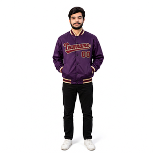 Veste varsity vintage sur mesure en gros avec doublure en polaire et patchs personnalisés, coupe classique pour les marques de streetwear américaines - Product Image 2