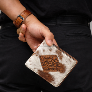 Portefeuille homme en cuir véritable repoussé, fait main, style western, en cuir à poils, bifold, avec motif œil porte-bonheur, vintage, style cowboy - Product Image 3